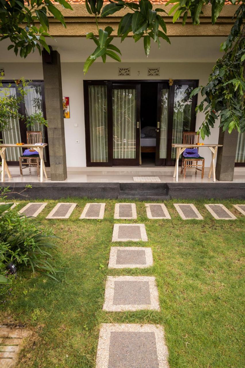 Umah Tikari Guesthouse Canggu Εξωτερικό φωτογραφία